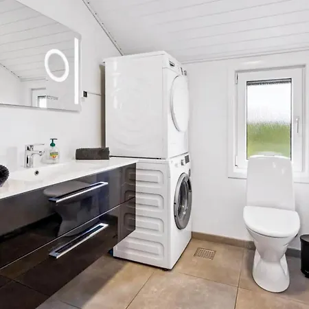 12 Person In Holiday home *