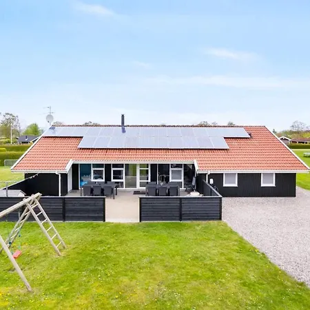 12 Person In Holiday home *