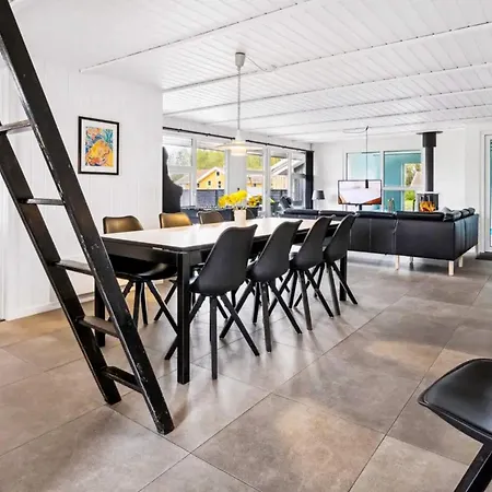 Ferienhaus Luxury Retreat With Pool - By Traum *